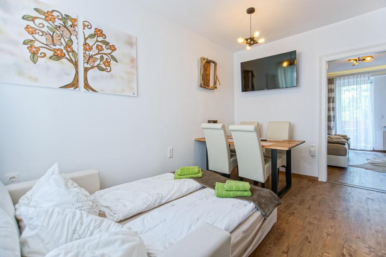Auszeit Steiraland 7 Mit Ueberdachten Balkon Und Parkplatz Leoben  Exterior foto